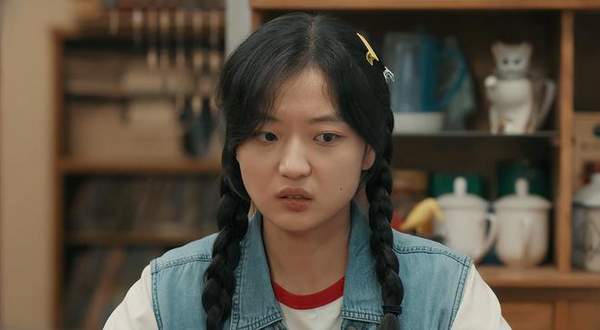 《迎风的青春》第1集讲了什么，《迎风的青春》第1集剧情介绍