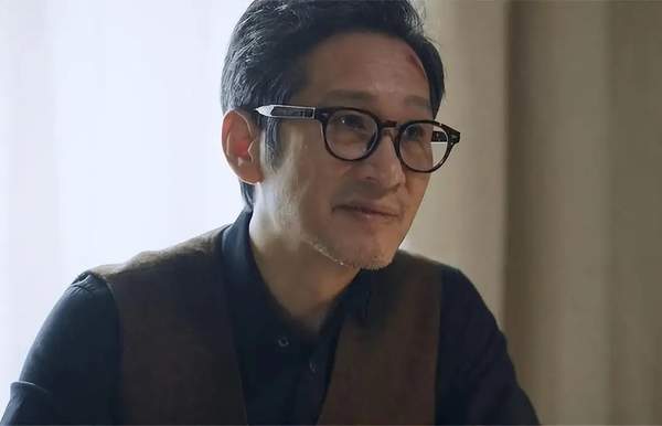 《错位》顾己鸣是怎么获得获得唐寻手稿，剧情详细解析
