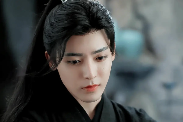 《少年白马醉春风》百里东君母亲是谁？百里东君母亲介绍
