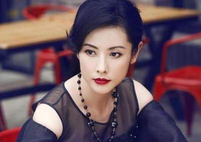 度华年男主母亲扮演者是谁？度华年男主母亲谁演的