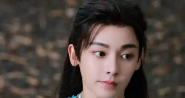 《少年白马醉春风》百里东君是原声配音吗？相关内容详解