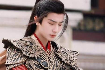 《十万狂花入梦来》人物介绍，《十万狂花入梦来》演员表