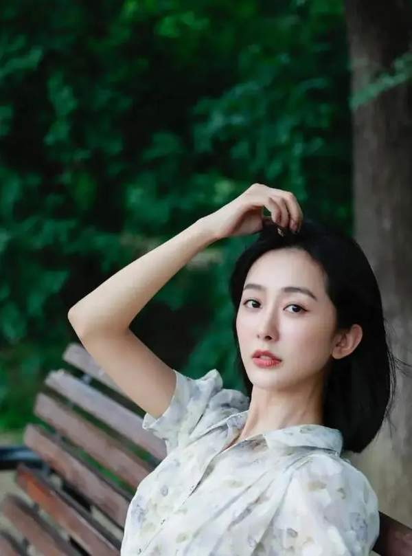 玫瑰的故事肖小雨和谁在一起了?最后结局是什么?