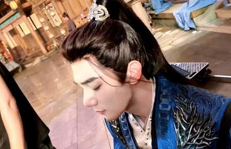 《少年白马醉春风》司空长风结局和谁在一起了？
