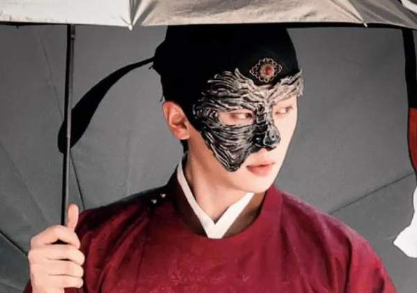 《颜心记》第一次见男二不爱女主爱发疯的，与众不同的剧情