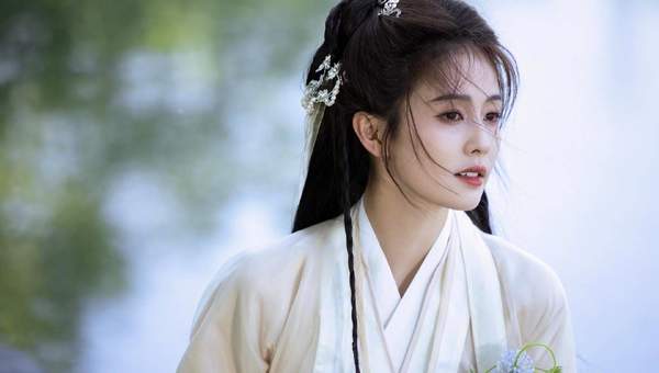 白月梵星白鹿饰演谁？白鹿饰演角色介绍