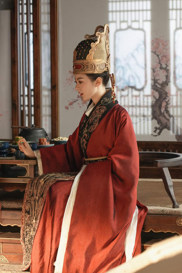 度华年电视剧长公主李蓉经历过什么？最后结局