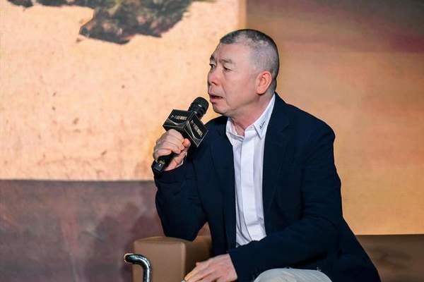 冯小刚电影《向阳花》官宣，赵丽颖领衔主演，网友期待满满