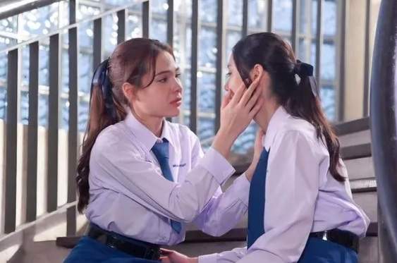 爱情诡计第三集剧情介绍，精彩看点：lookmhee和sonya学校告白