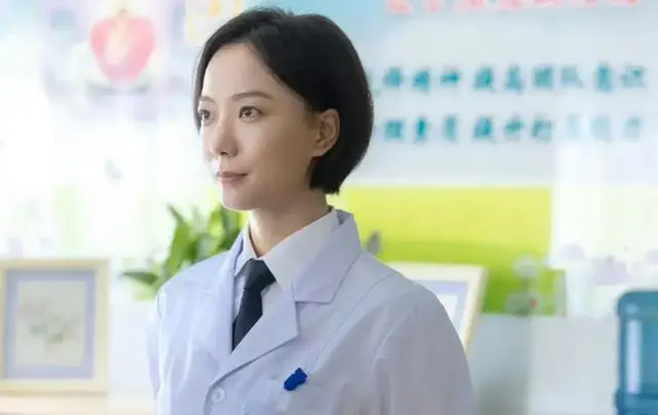 《海天雄鹰》3位女主结局是什么