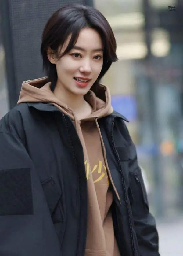 检察官与少年电视剧张小斐,秒变短发女神