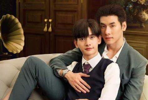 泰BL新剧我和谁的伪装什么时候播？主演、剧情介绍
