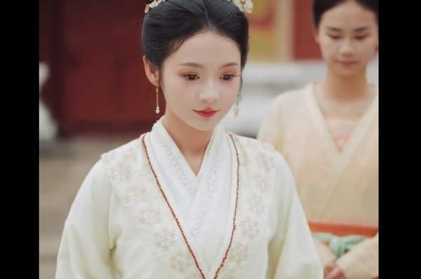 《娘娘又茶又媚，一路轻松上位》精彩剧情介绍，主演都是谁